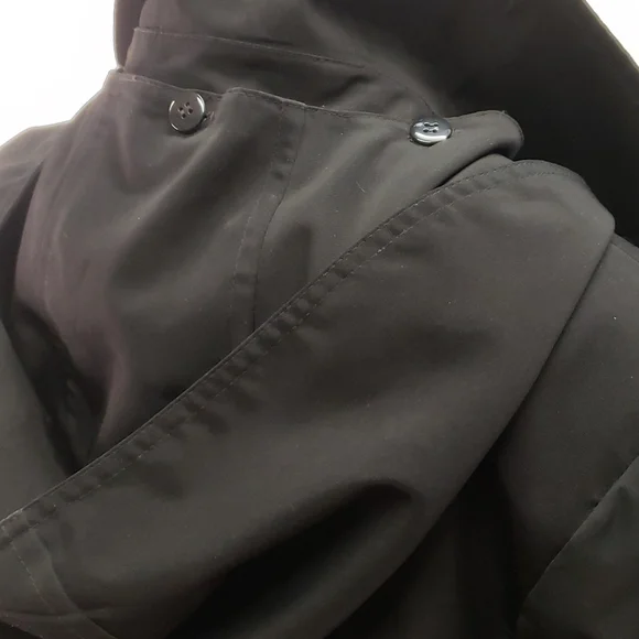 16P Fleet street black trench coat.  D34 - Picture 7 of 15